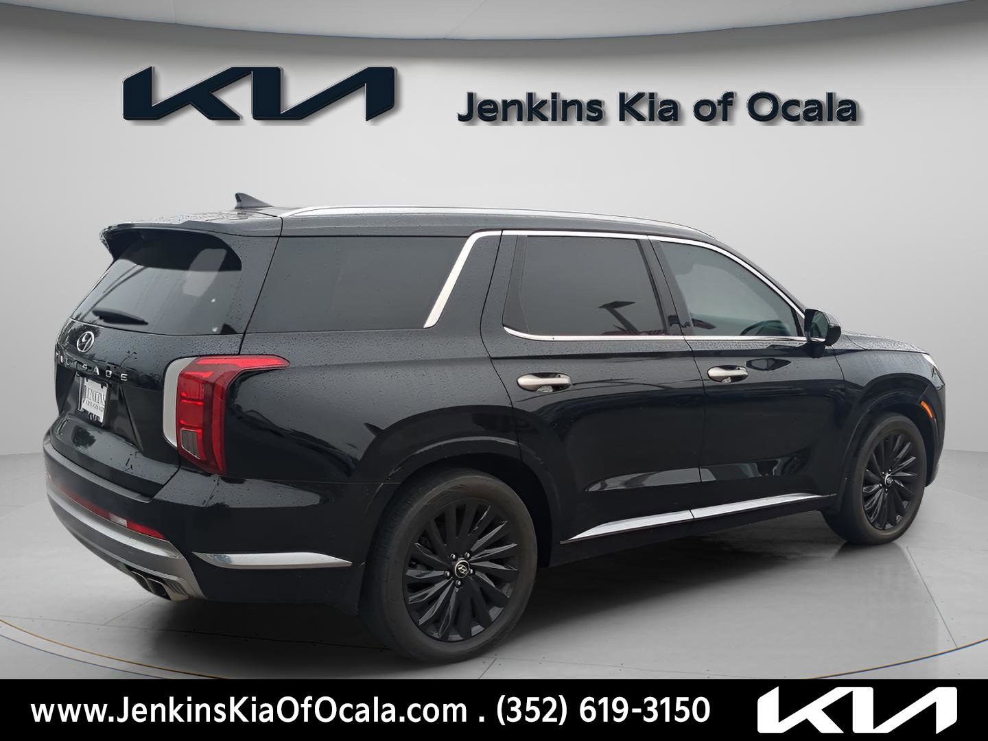 Used 2023 Hyundai Palisade Calligraphy image 4