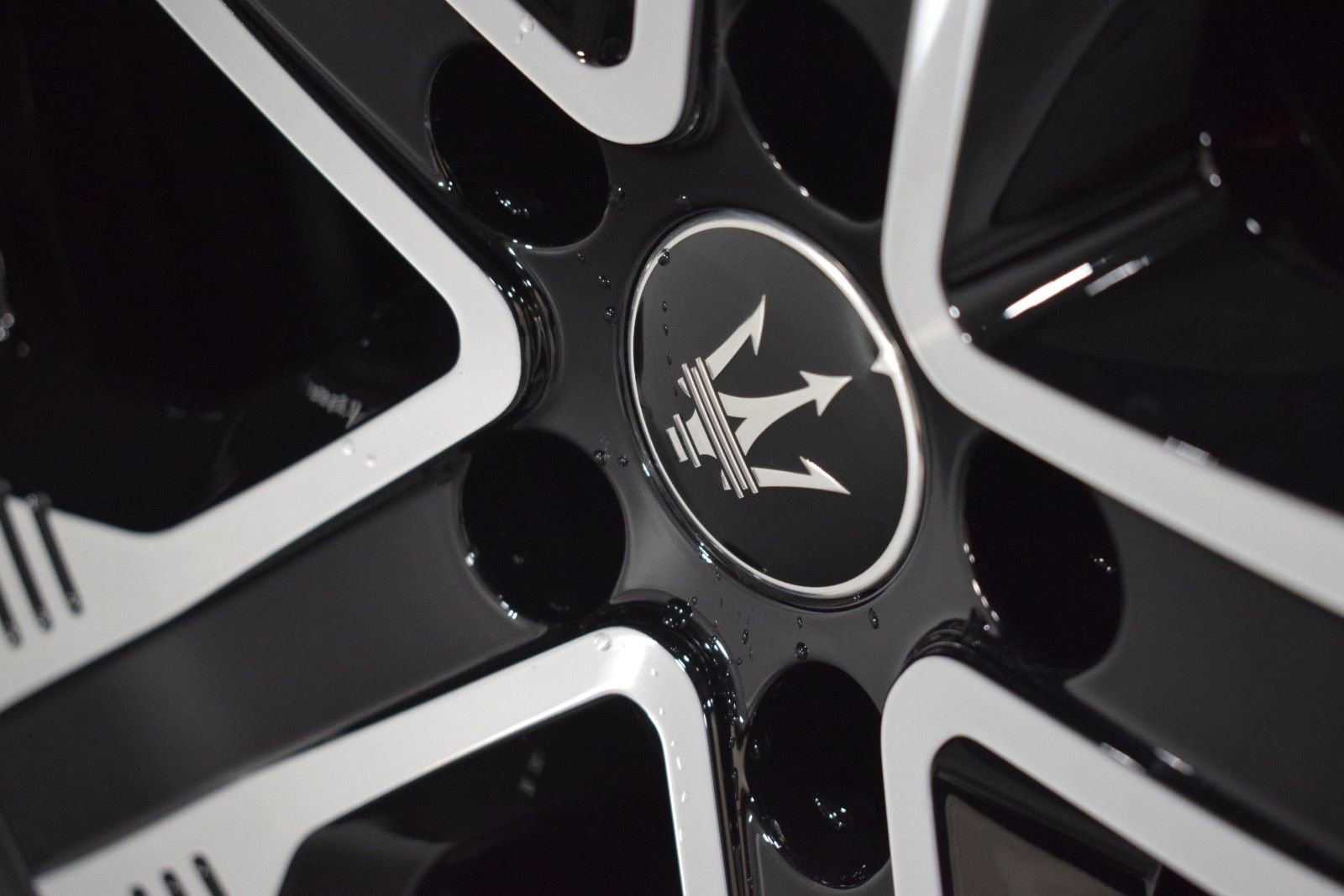 New 2025 Maserati Grecale Folgore AWD/4WD image 20