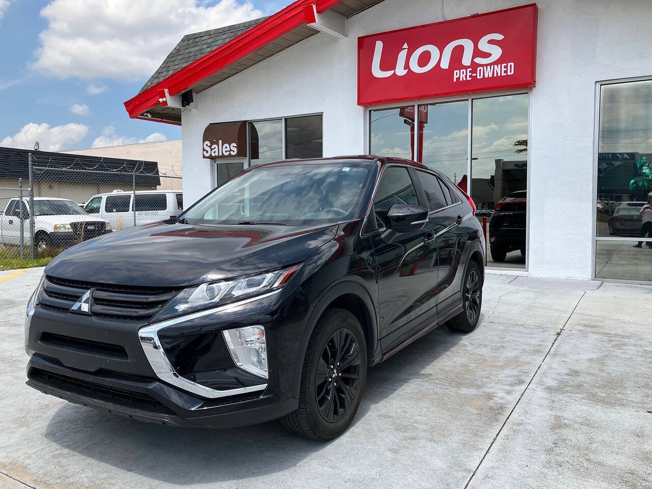 Used 2018 Mitsubishi Eclipse Cross LE AWD/4WD image 2