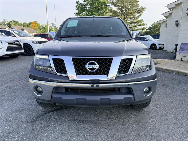 Used 2013 Nissan Frontier SL w/ Moonroof Pkg AWD/4WD image 2