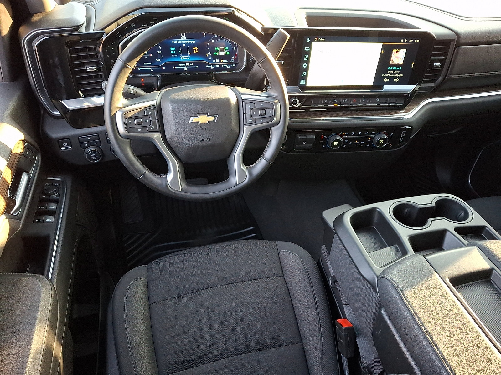 Used 2025 Chevrolet Silverado 2500 LT w/ All Star Edition AWD/4WD image 2