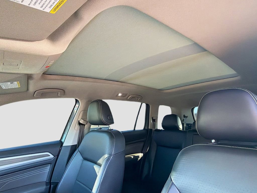 Used 2022 Volkswagen Atlas SEL AWD/4WD image 29