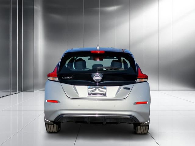 Used 2025 Nissan Leaf S image 25