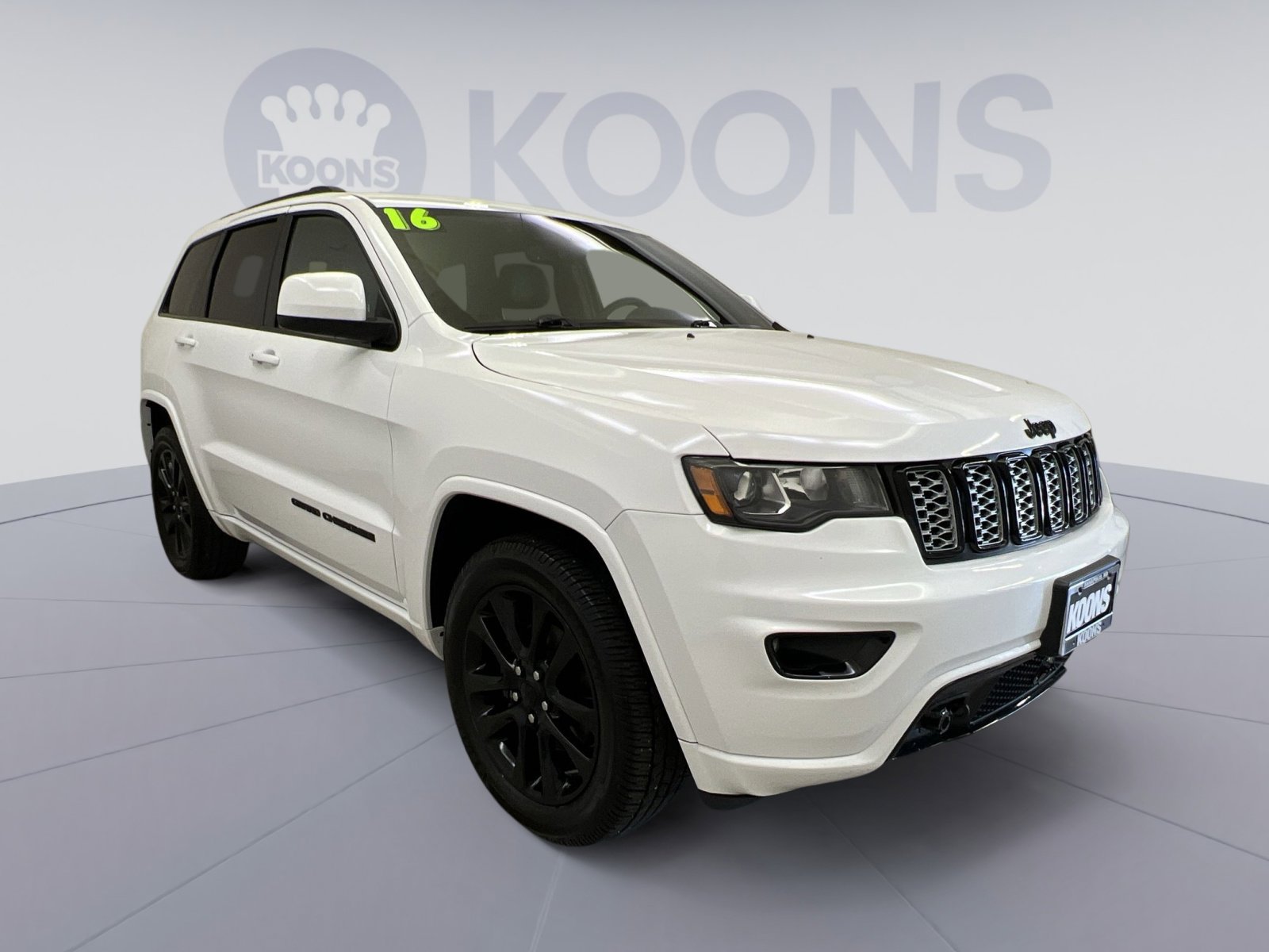 Used 2019 Jeep Grand Cherokee Altitude AWD/4WD image 2