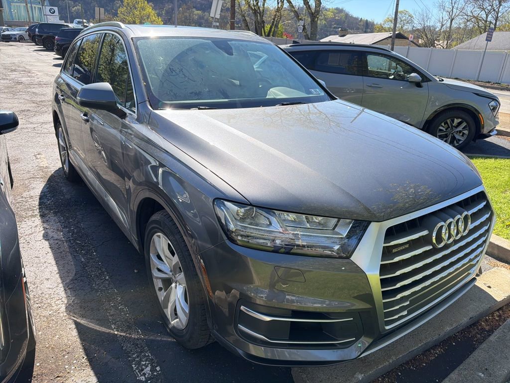 Used 2018 Audi Q7 3.0T Premium Plus AWD/4WD image 2