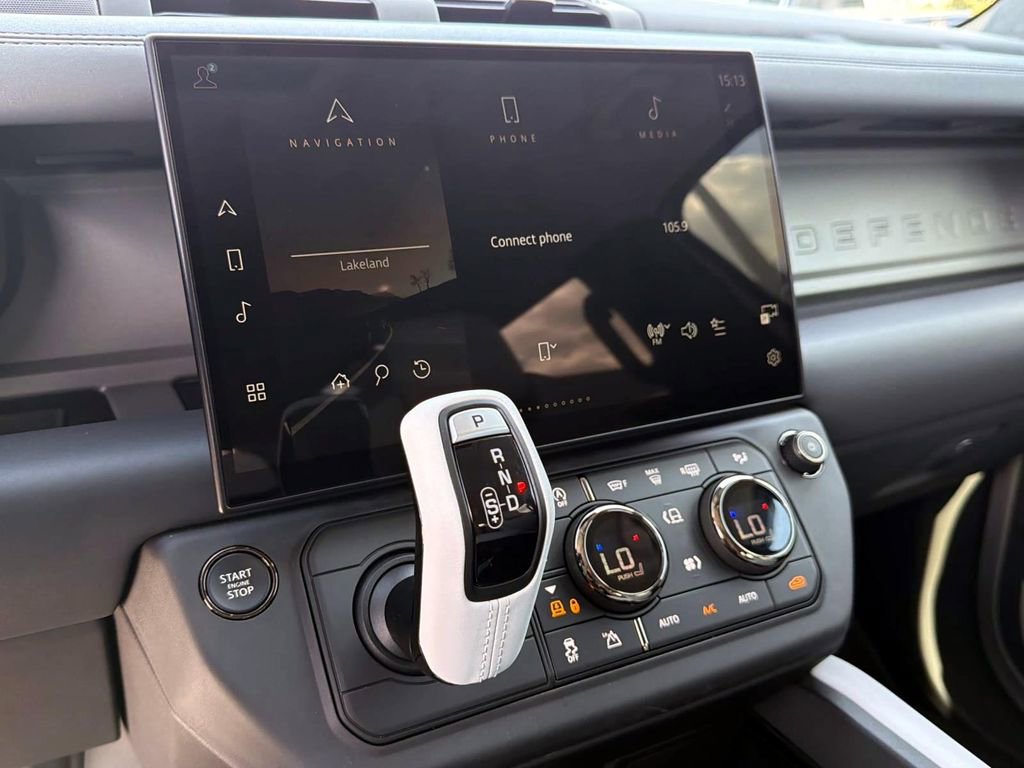 New 2026 Land Rover Defender 110 OCTA image 21