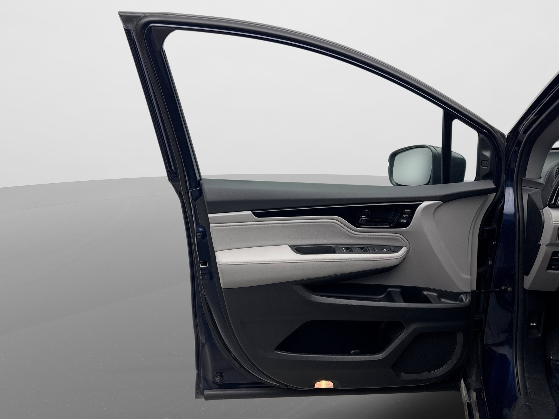 Used 2023 Honda Odyssey Touring image 9