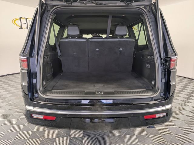 Certified 2024 Jeep Wagoneer L Series II w/ Flexible Seating Group AWD/4WD image 30