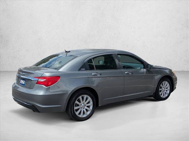 Used 2012 Chrysler 200 Touring FWD image 5