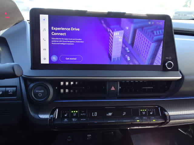 Used 2024 Toyota Prius FWD image 28