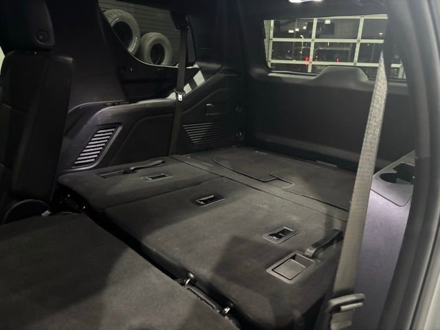 Used 2025 Chevrolet Tahoe LT AWD/4WD image 36