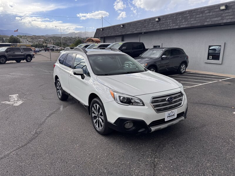 Used 2017 Subaru Outback 2.5i Limited AWD/4WD image 1