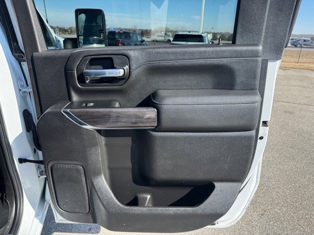 Used 2023 Chevrolet Silverado 2500 LTZ image 34
