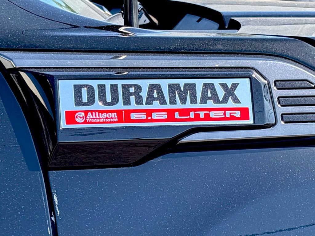 Used 2024 GMC Sierra 3500 AT4 w/ AT4 Premium Plus Package image 7