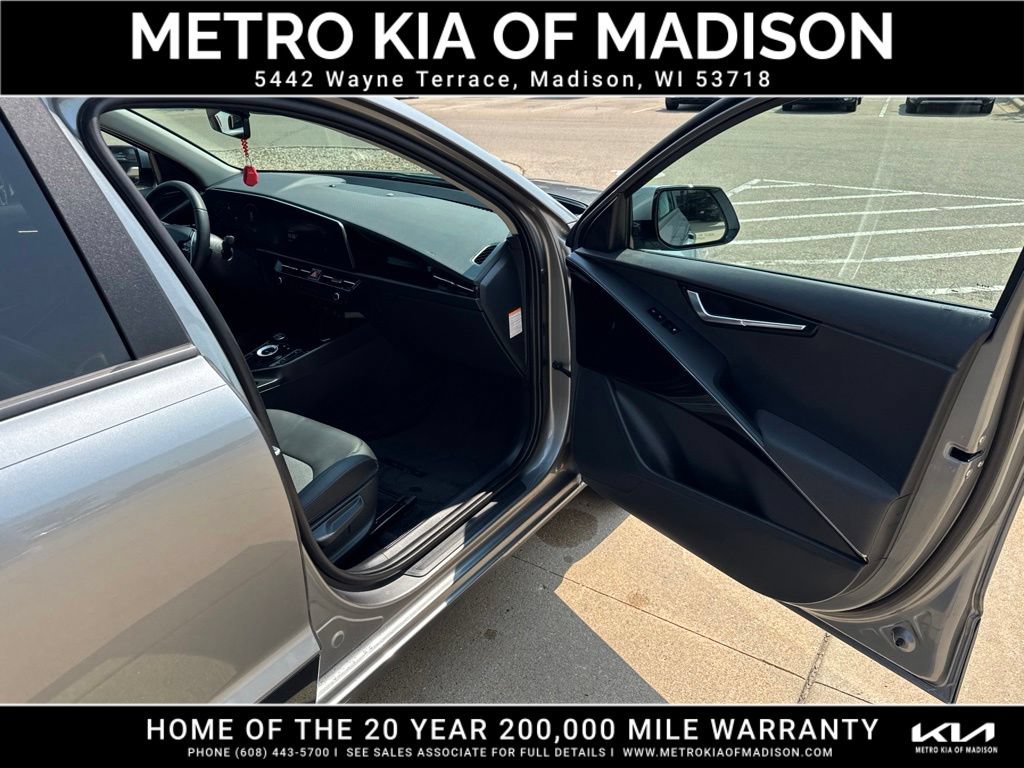 Used 2024 Kia Niro Wind w/ Wind Preserve Package FWD image 40