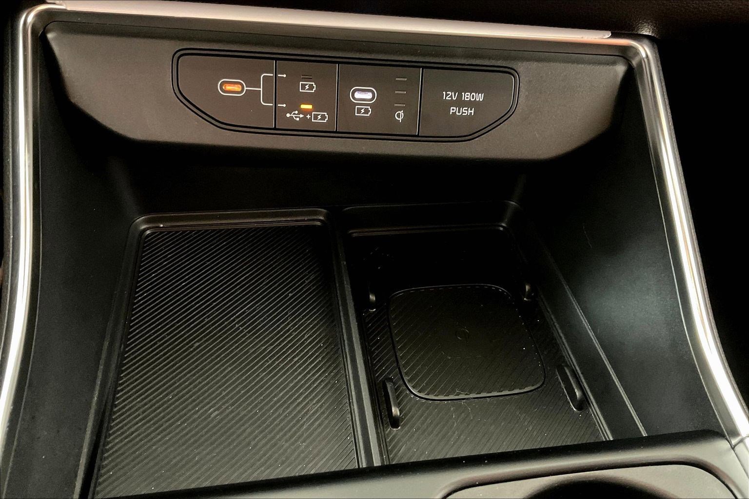 Certified 2026 Kia Carnival EX FWD image 16