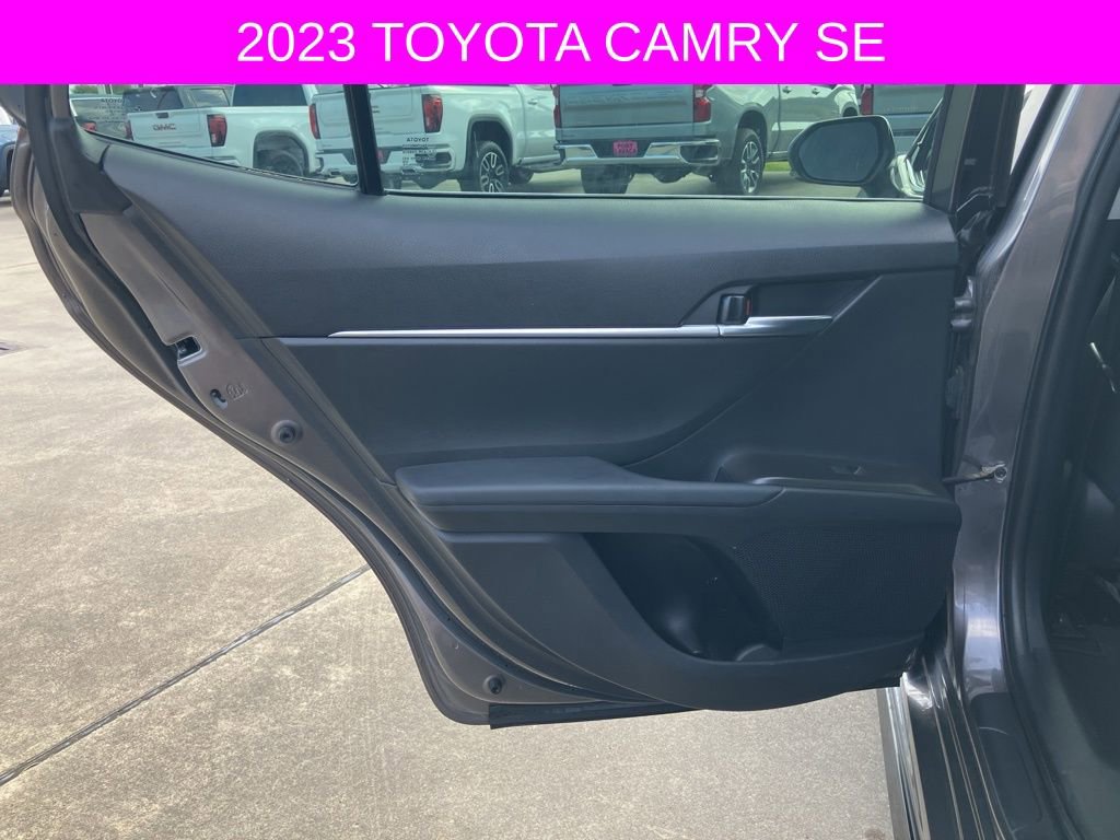 Used 2023 Toyota Camry SE image 16