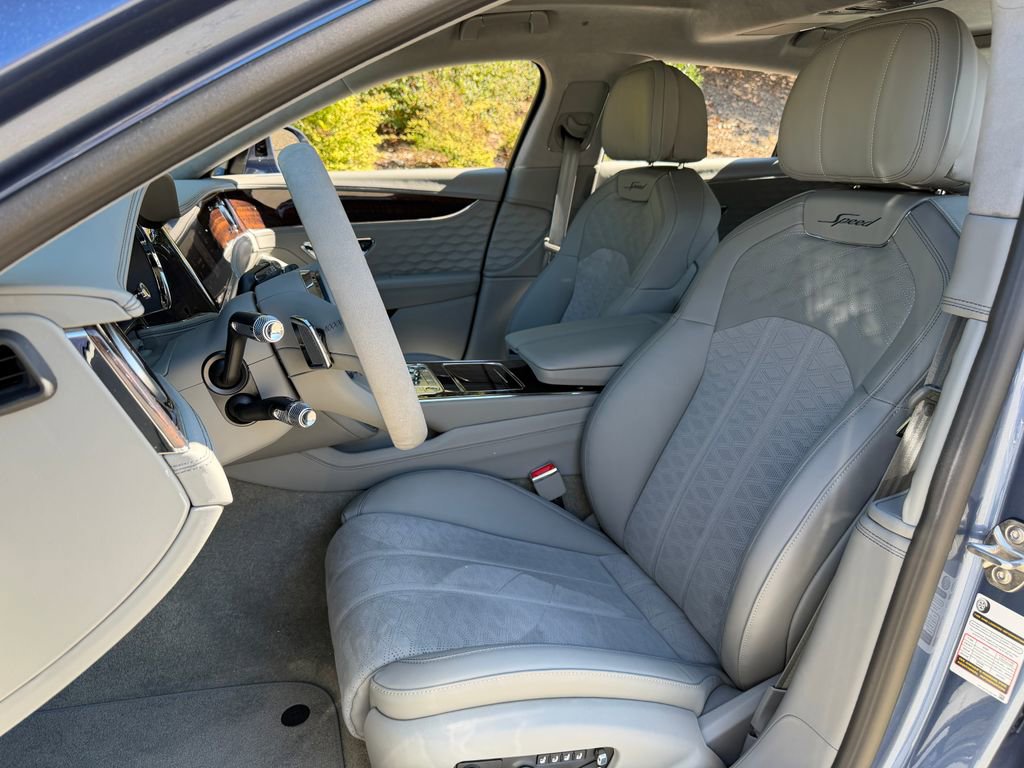 New 2025 Bentley Flying Spur Plug-In Hybrid image 21