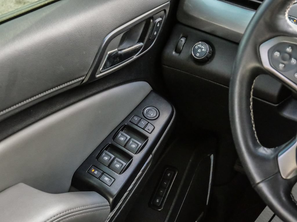 Used 2020 Chevrolet Tahoe LT w/ Luxury Package RWD image 49