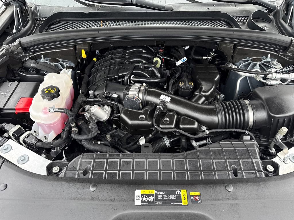 Used 2025 Jeep Grand Cherokee L Laredo w/ Luxury Tech Group I image 13