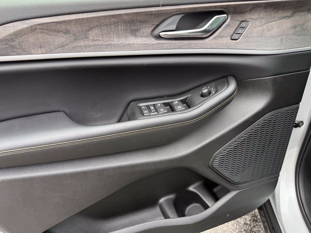 New 2026 Jeep Grand Cherokee Limited AWD/4WD image 16
