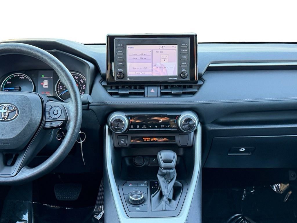 Used 2022 Toyota RAV4 LE image 13