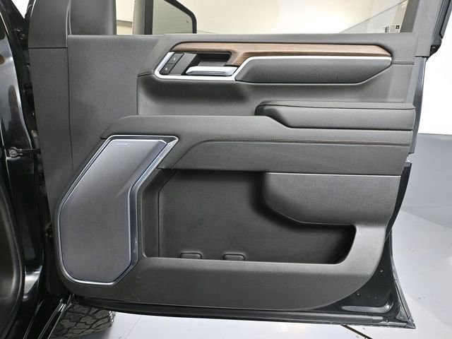 Used 2024 Chevrolet Silverado 3500 High Country w/ Technology Package image 53