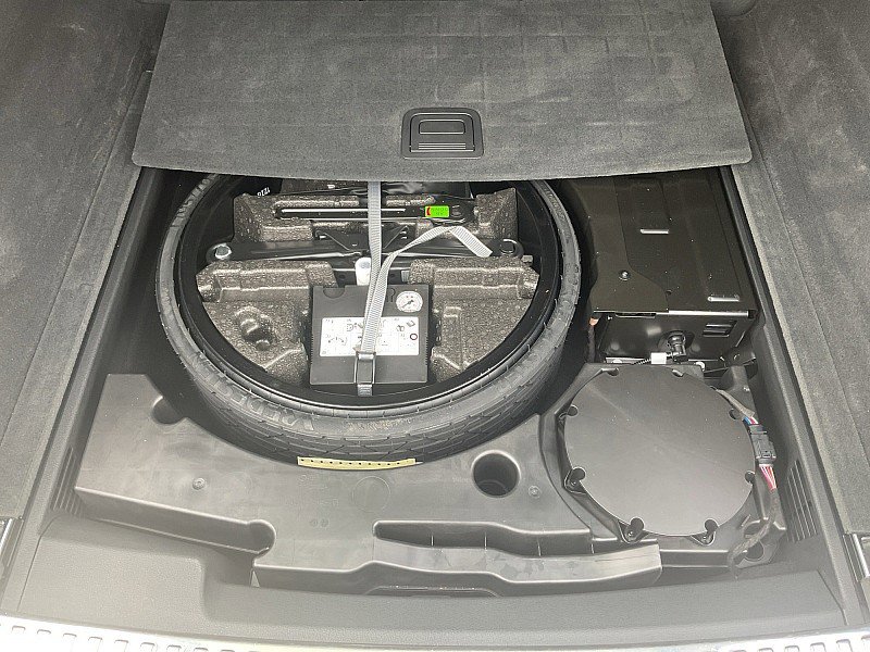 Used 2022 Audi Q8 Premium Plus w/ Premium Plus Package image 25