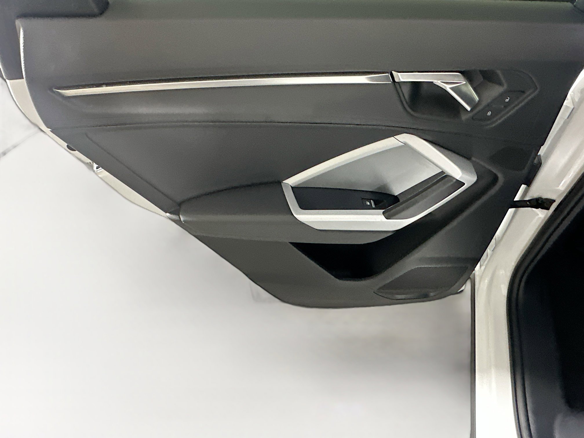 Used 2023 Audi Q3 2.0T Premium image 25