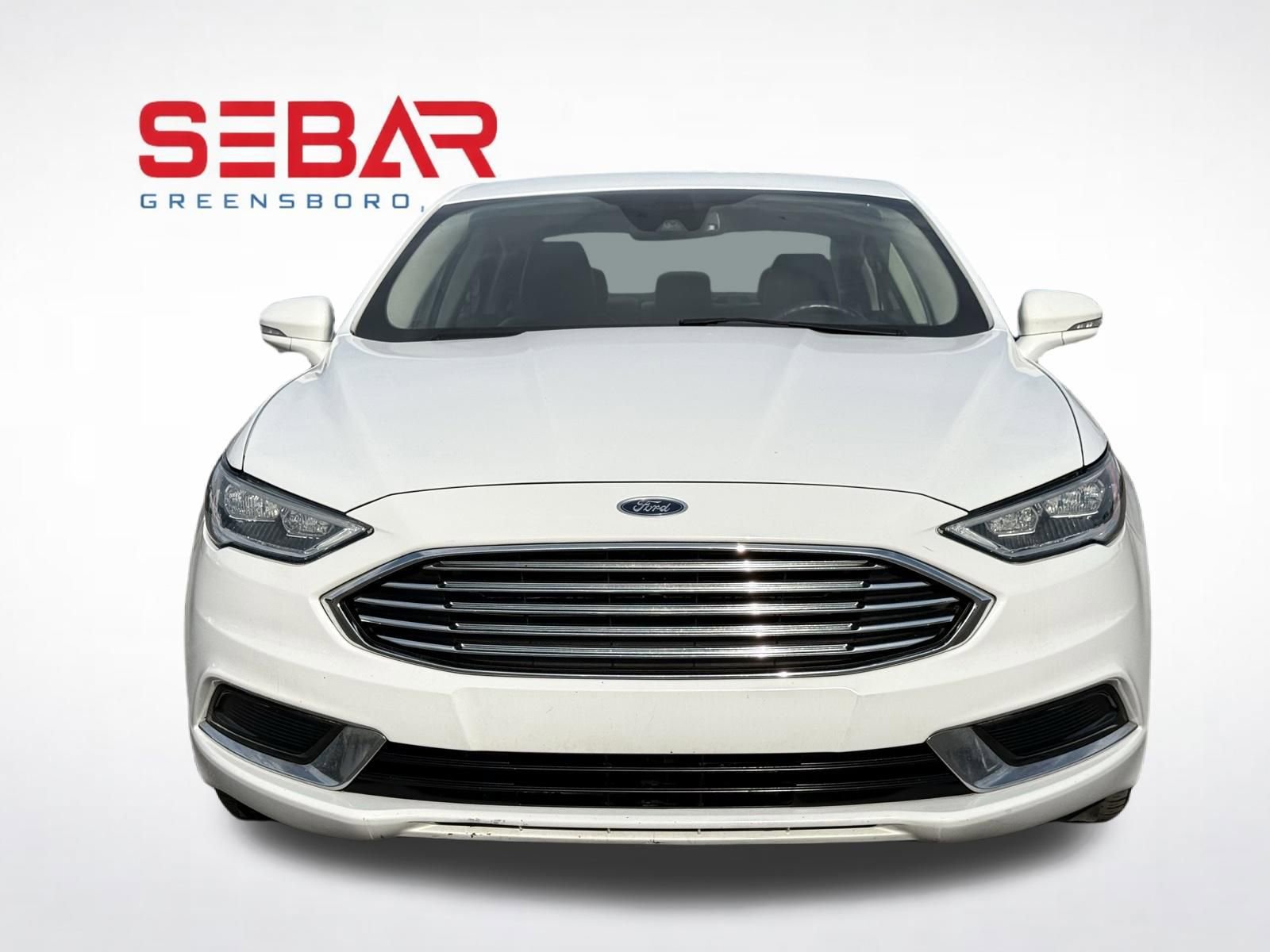 Used 2018 Ford Fusion SE w/ Equipment Group 602A FWD image 3