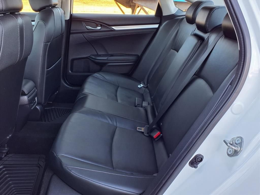 Used 2017 Honda Civic Touring image 10