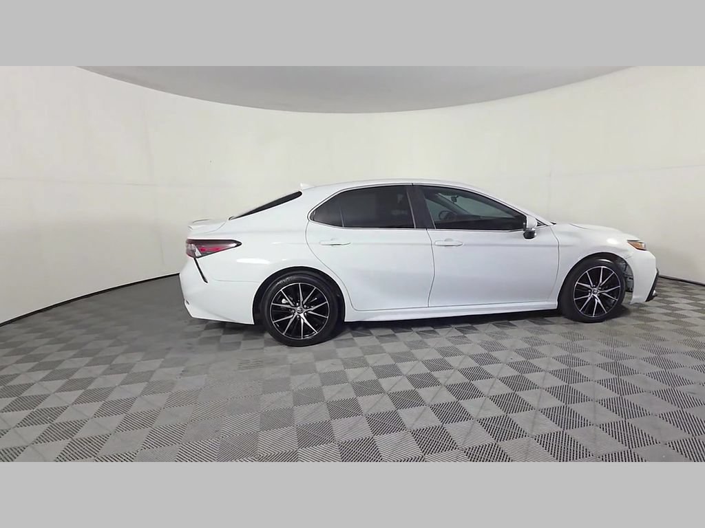 Used 2024 Toyota Camry SE FWD image 37