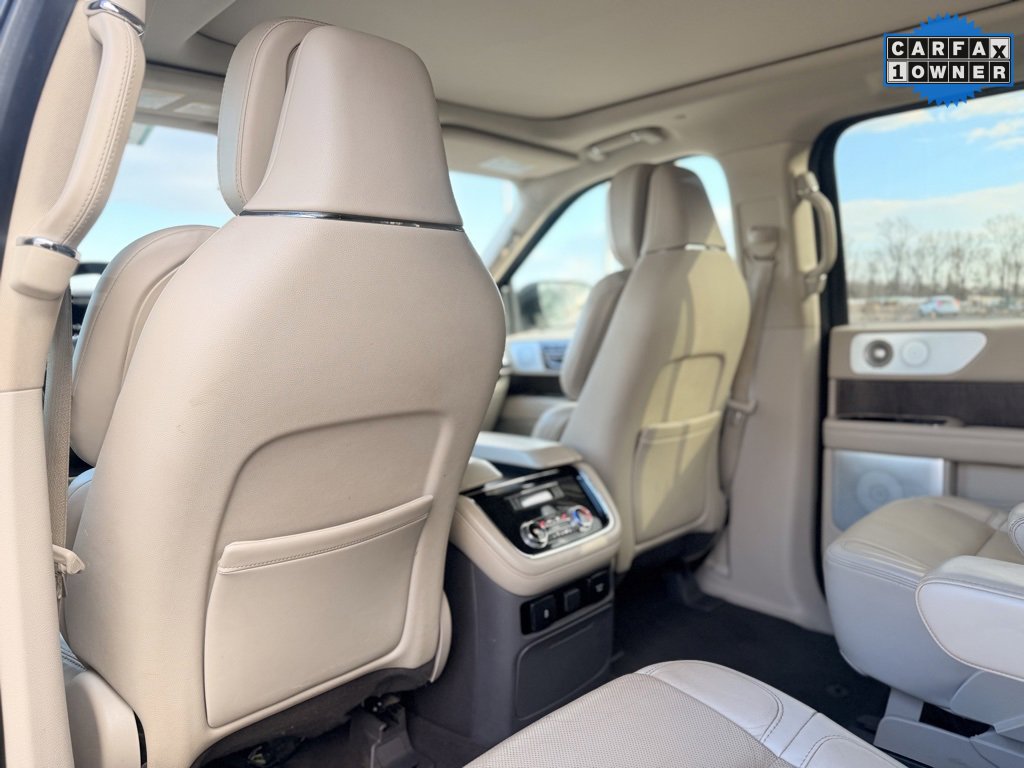 Used 2020 Lincoln Navigator L Reserve w/ Luxury Package image 18