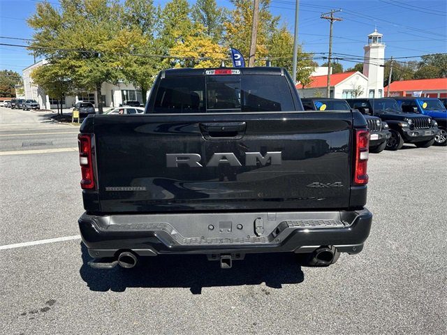 New 2026 RAM 1500 4x4 Crew Cab image 19