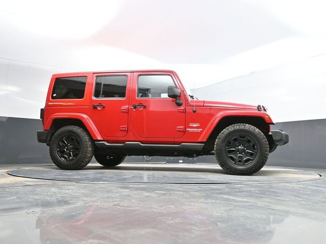 Used 2011 Jeep Wrangler Unlimited Sahara w/ Dual Top Group image 46
