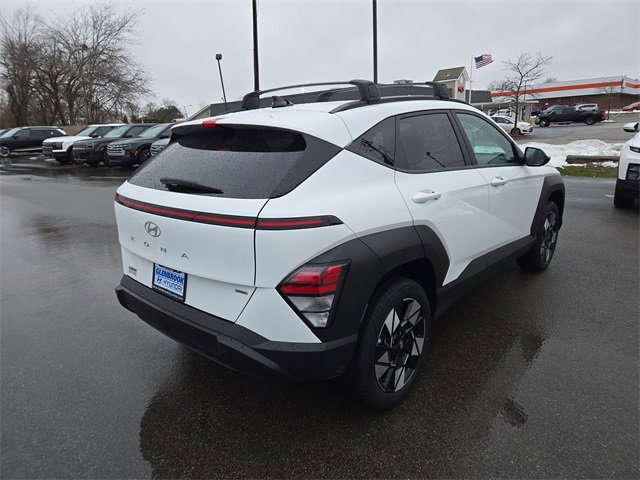 Certified 2025 Hyundai Kona SEL image 6