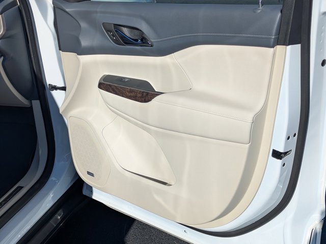 Used 2023 GMC Acadia Denali image 13