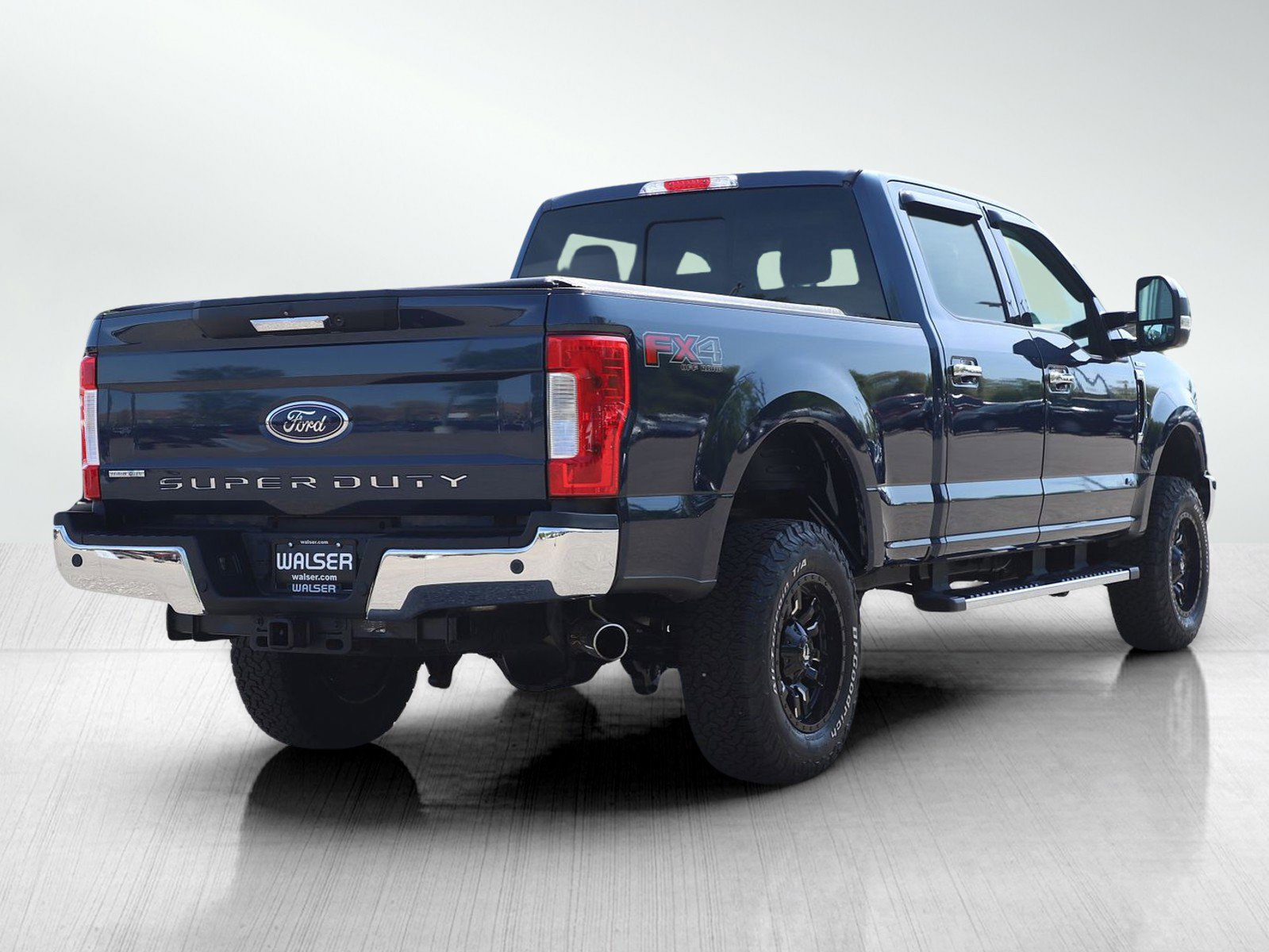 Used 2017 Ford F350 Lariat AWD/4WD image 5
