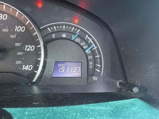 Used 2014 Toyota Camry LE FWD image 4