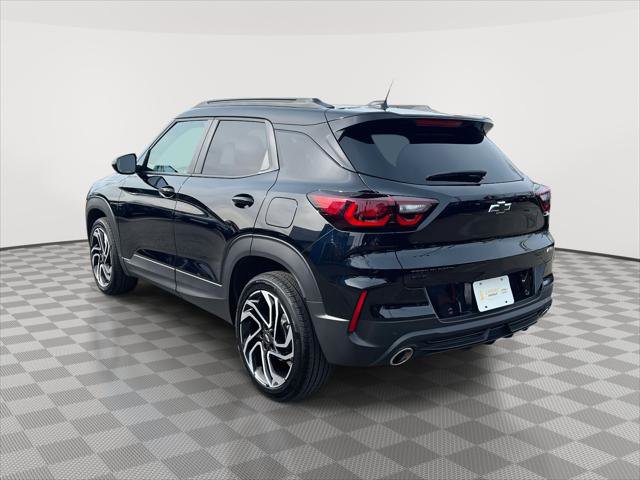 Used 2025 Chevrolet TrailBlazer RS w/ Driver Confidence Package image 7