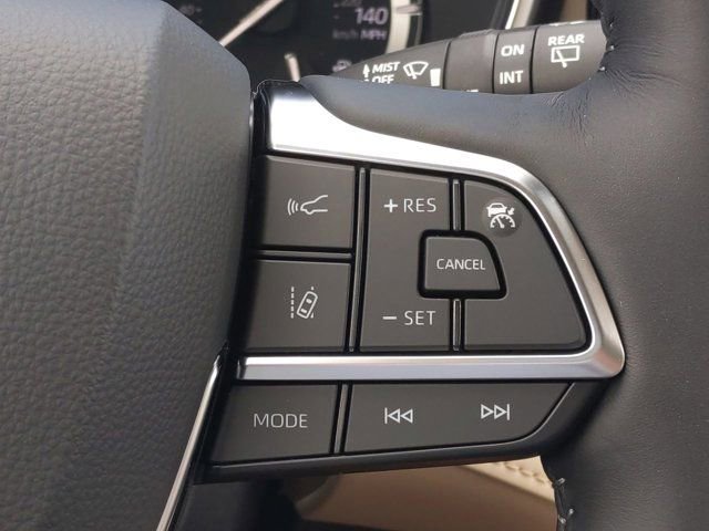 Used 2020 Toyota Highlander Limited FWD image 27
