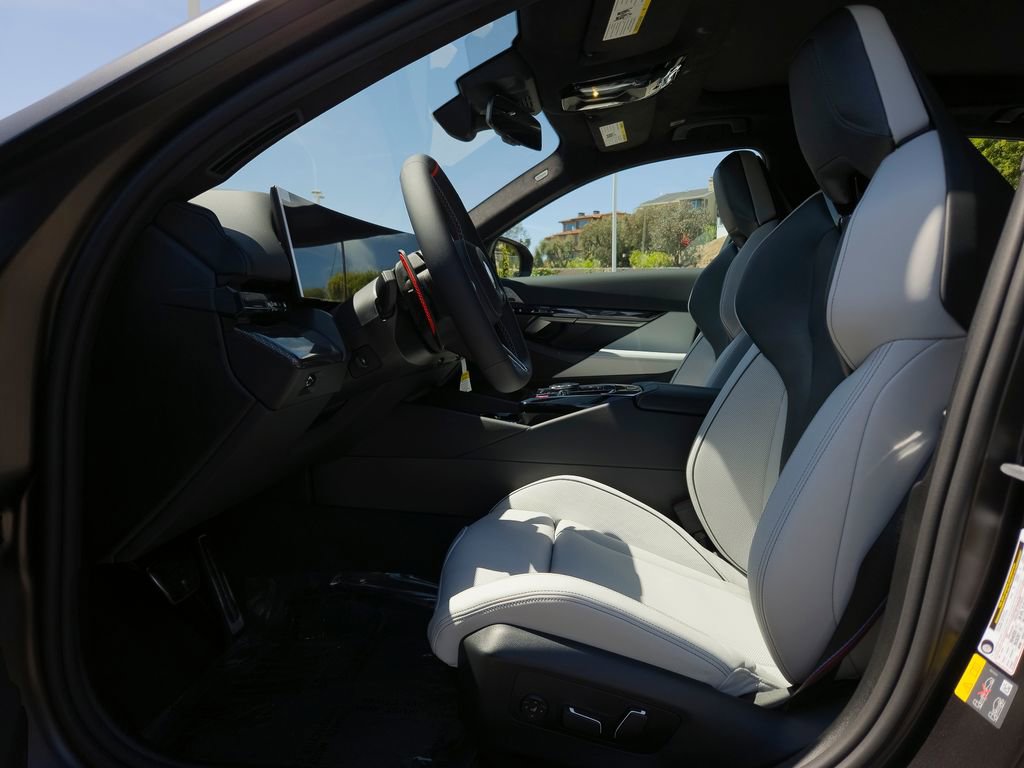 New 2026 BMW M5 w/ Executive Package AWD/4WD image 7