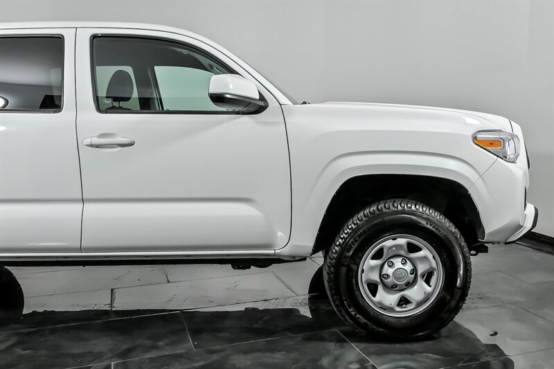 Used 2022 Toyota Tacoma SR AWD/4WD image 11