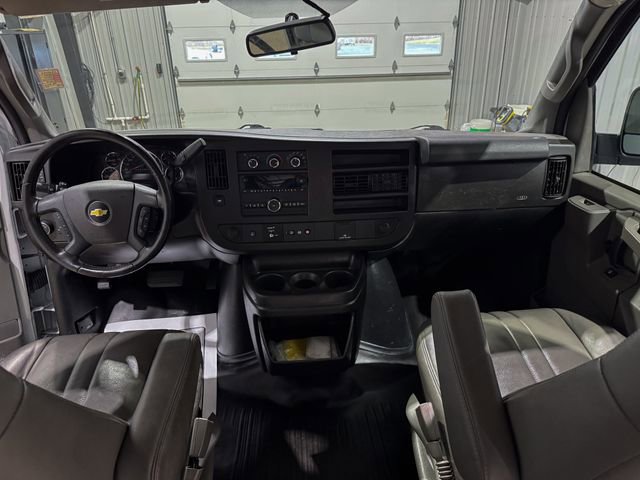 Used 2021 Chevrolet Express 2500 w/ Driver Convenience Package image 18