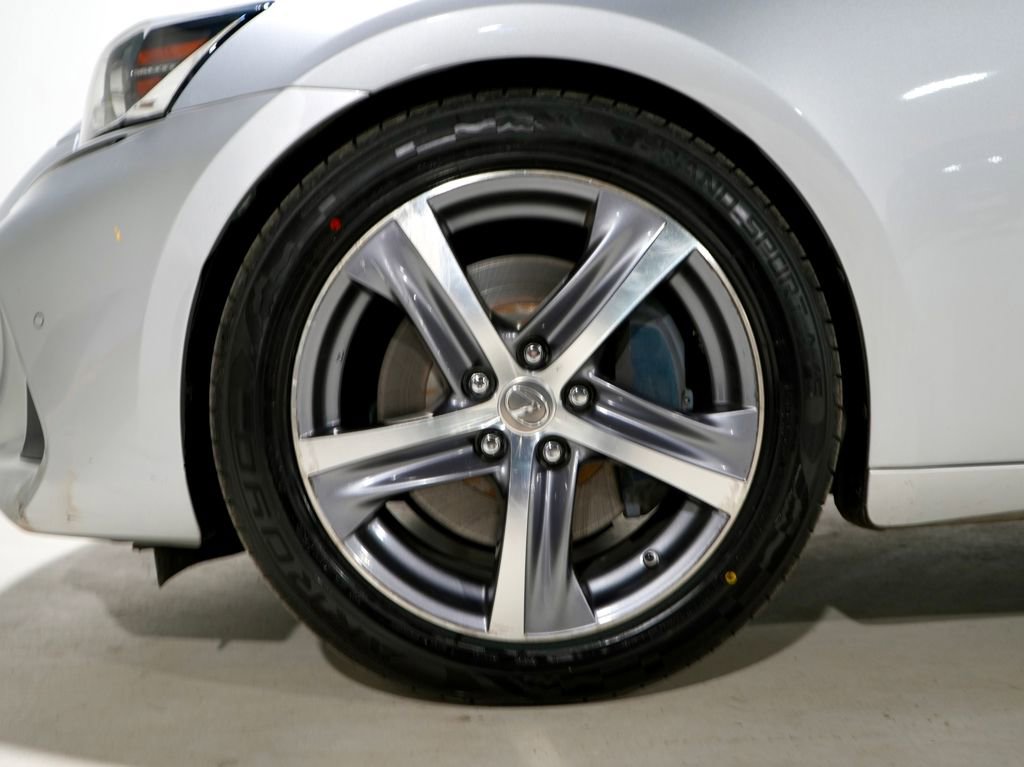 Used 2018 Lexus IS 300 300 w/ Comfort Package image 33