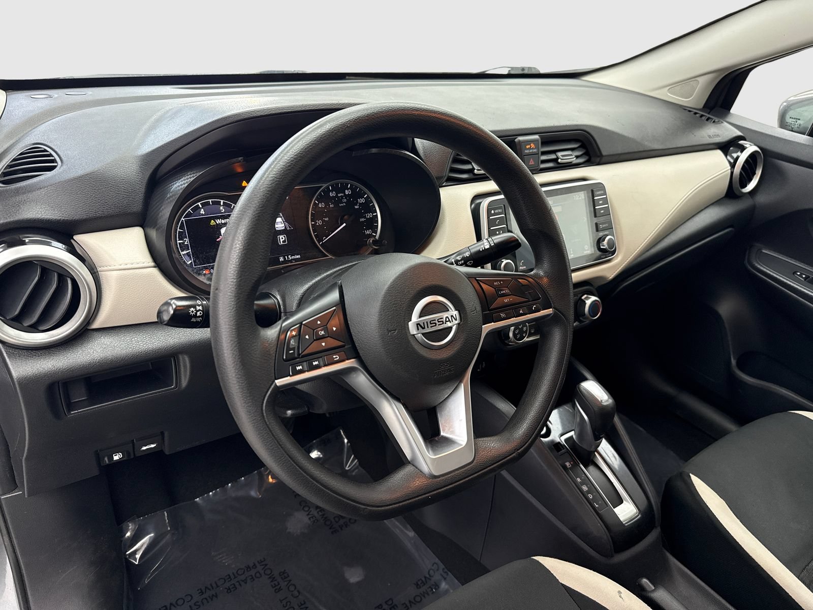 Used 2021 Nissan Versa SV FWD image 18