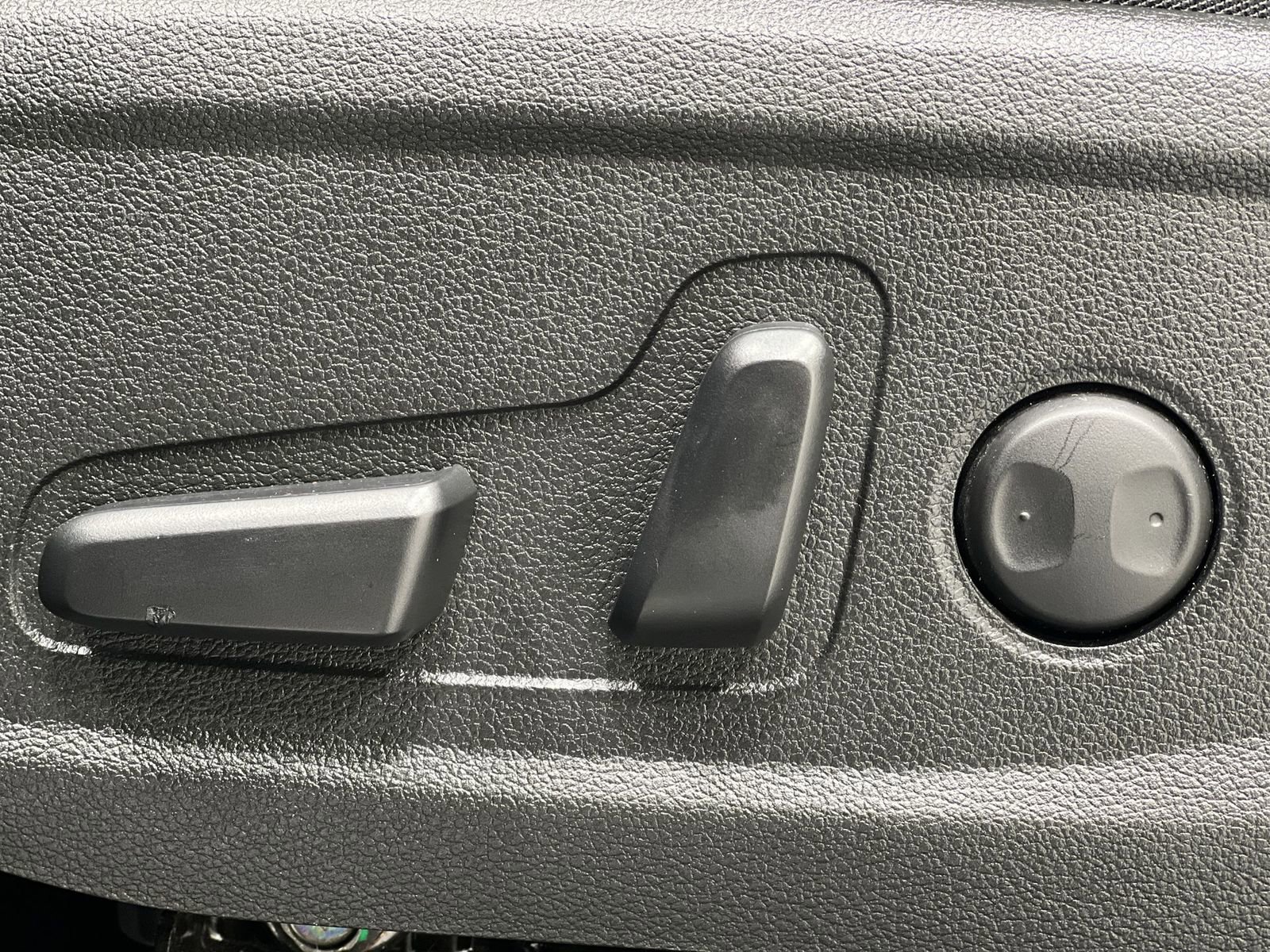 Used 2022 Hyundai Santa Fe XRT image 12