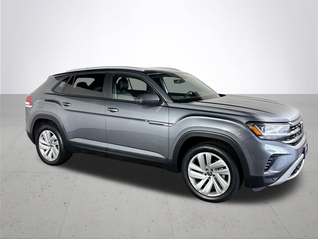 Certified 2021 Volkswagen Atlas Cross Sport SE w/ Panoramic Sunroof Package image 4