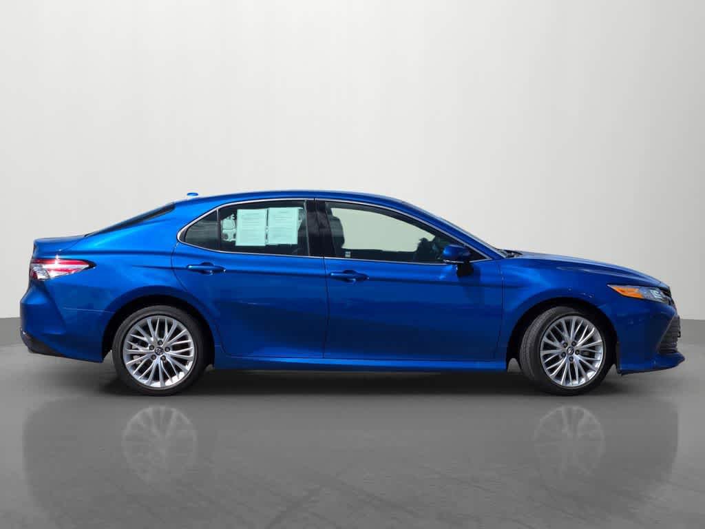 Used 2019 Toyota Camry XLE w/ Carpet Mat Package FWD image 7