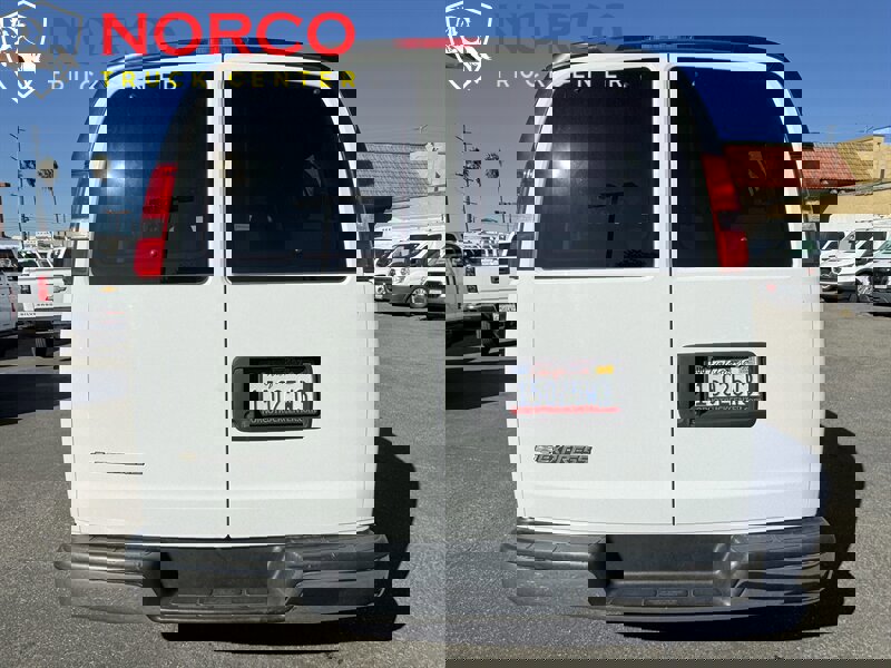 Used 2019 Chevrolet Express 3500 LT w/ LT Preferred Equipment Group image 9